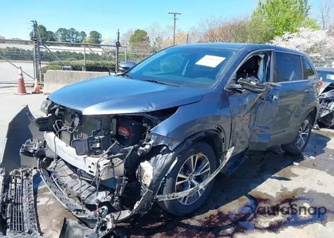 2019 Toyota Highlander Le Plus from USA, damaged, VIN 5TDZZRFH7KS291398